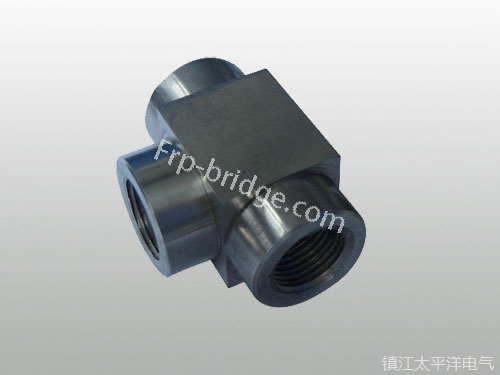 内螺紋(wen)直通中間接(jie)頭