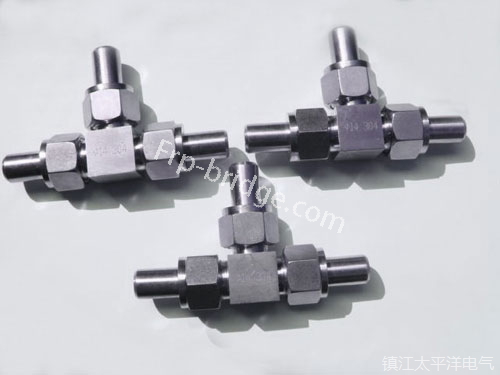 焊(hàn)接三通(tōng)接頭