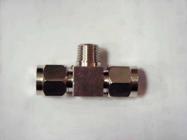 卡(ka)套式三(sān)通終端(duan)接頭